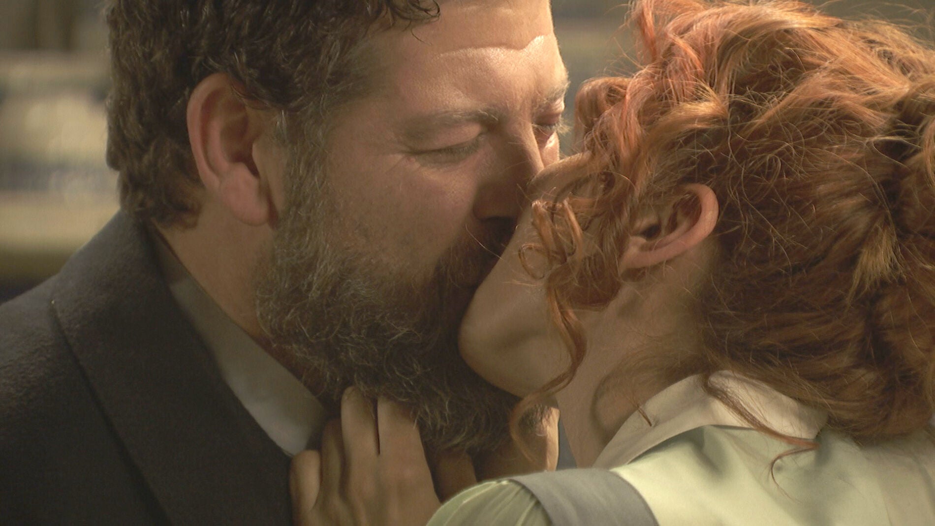 Mauricio y Fe dan rienda suelta a su amor