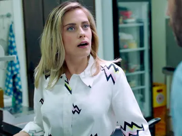 Carmen tantea a Iñaki: "Vamos a volver a Sevilla, ¿no?" Carmen tantea a Iñaki: "Vamos a volver a Sevilla, ¿no?"