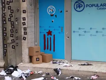 La sede del PP tras el intento de ocupación La sede del PP tras el intento de ocupación