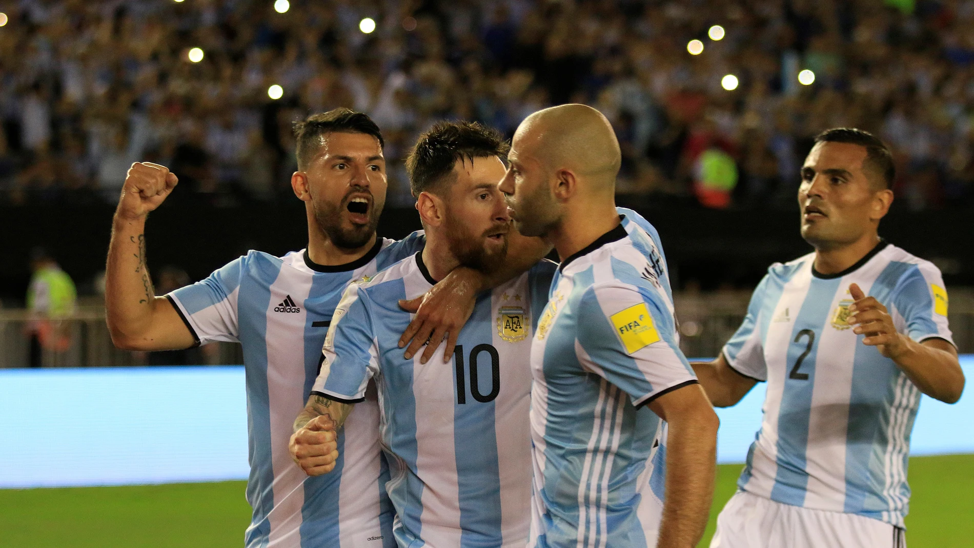 La selección argentina de fútbol celebrando un gol La selección argentina de fútbol celebrando un gol