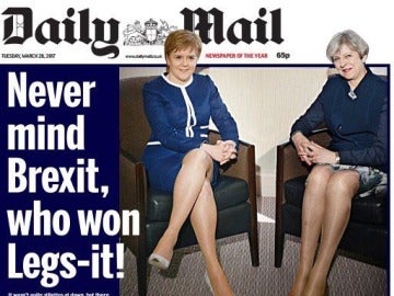 Portada Daily Mail con Nicola Sturgeon y Theresa May