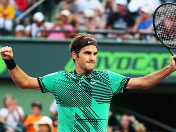 Federer celebra un punto en el Máster 1.000 de Miami