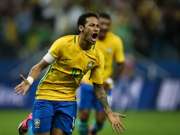 Neymar celebra uno de sus goles con Brasil Neymar celebra uno de sus goles con Brasil