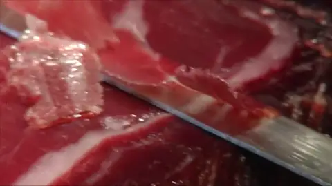 Frame 61.759297 de: Comer jamón de bellota ayuda a aumentar el llamado "colesterol bueno" Frame 61.759297 de: Comer jamón de bellota ayuda a aumentar el llamado "colesterol bueno"
