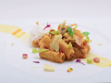 Macarrones con tomate Macarrones con tomate