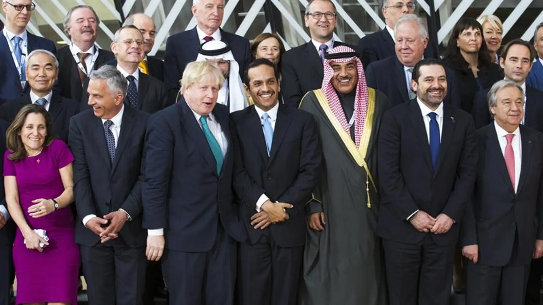 Ministros de Exteriores en la reunión en Bruselas Ministros de Exteriores en la reunión en Bruselas