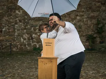 Rakel y Richard se llevan la inmunidad tras elaborar el mejor plato de Sigüenza Rakel y Richard se llevan la inmunidad tras elaborar el mejor plato de Sigüenza