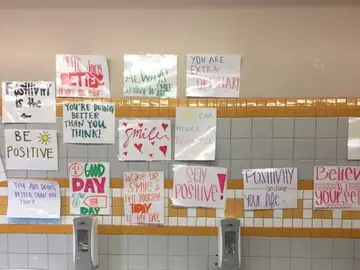 Mensajes positivos en el baño Mensajes positivos en el baño