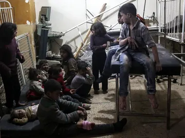 Niños afectados por el ataque químico en Siria Niños afectados por el ataque químico en Siria