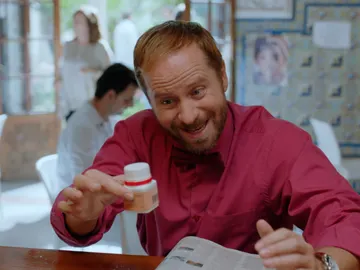 Rafi se va de las manos con las pastillas Rafi se va de las manos con las pastillas