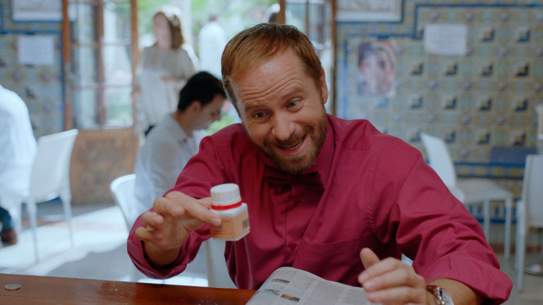 Rafi se va de las manos con las pastillas