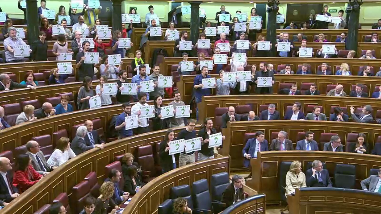 ¿Qué sanciones establece el reglamento del Congreso para el caso de que un parlamentario protagonice un incidente grave?