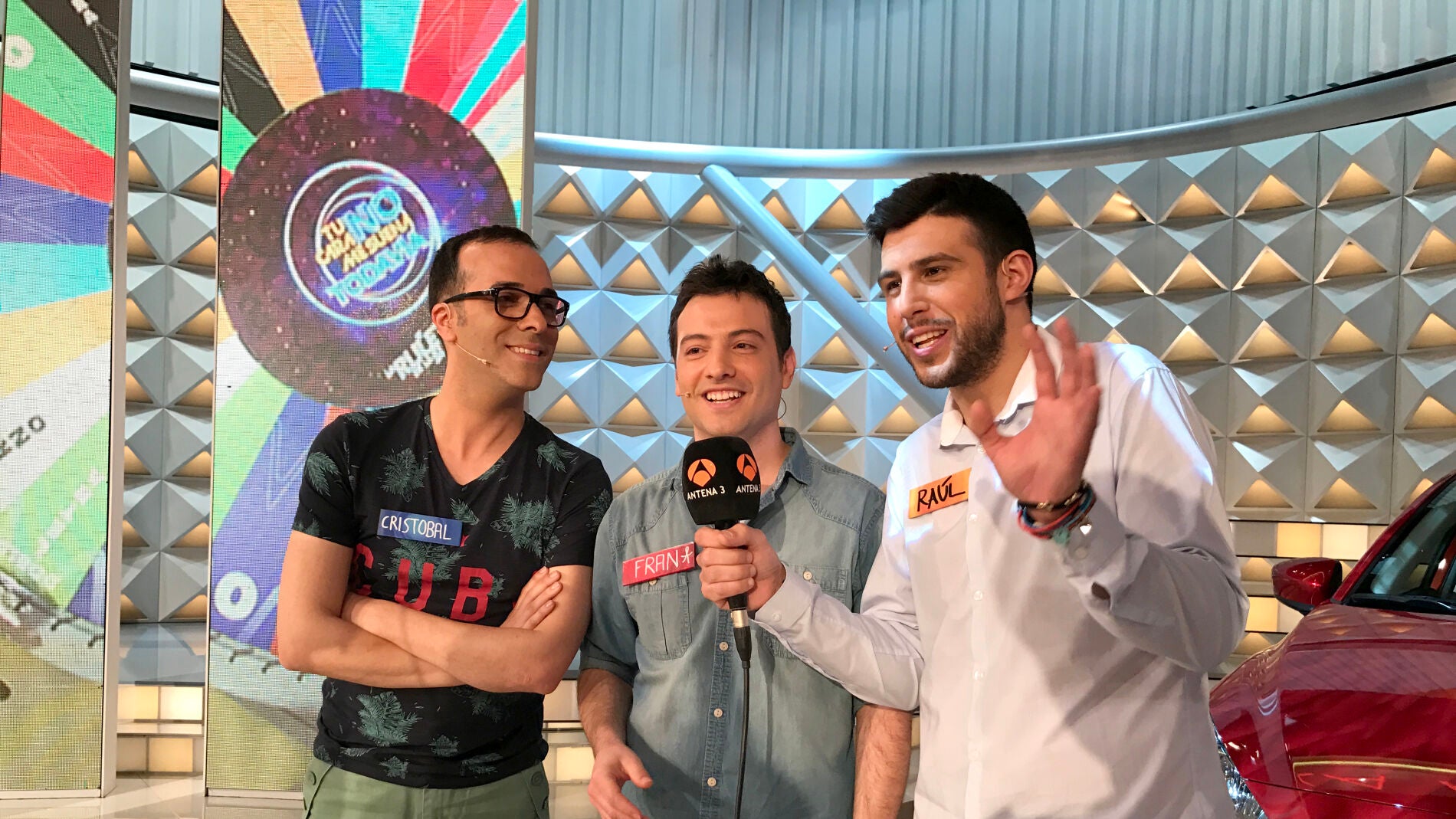 Vivimos tras las c&aacute;maras el especial solidario de 'La ruleta de la suerte'