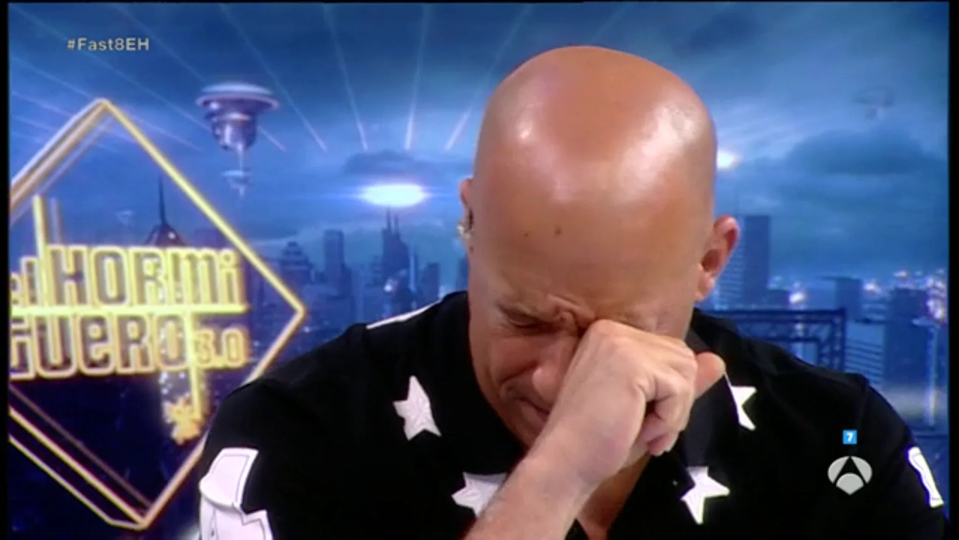 Frame 25.82316 de: Vin Diesel se emociona al recordar a su compaÃ±ero fallecido, Paul Walker