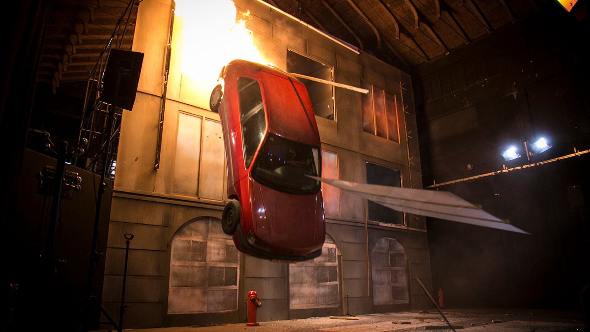 'El Hormiguero 3.0' recrea una de las m&iacute;ticas escenas de 'Fast and Furious'