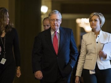 Los republicanos cambian las reglas del Senado para llevar al juez Gorsuch al Supremo