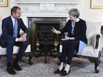 Theresa May y Donald Tusk