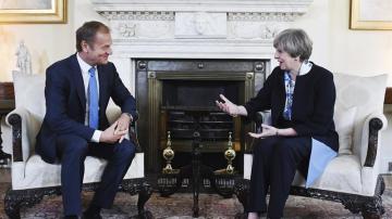 Theresa May y Donald Tusk