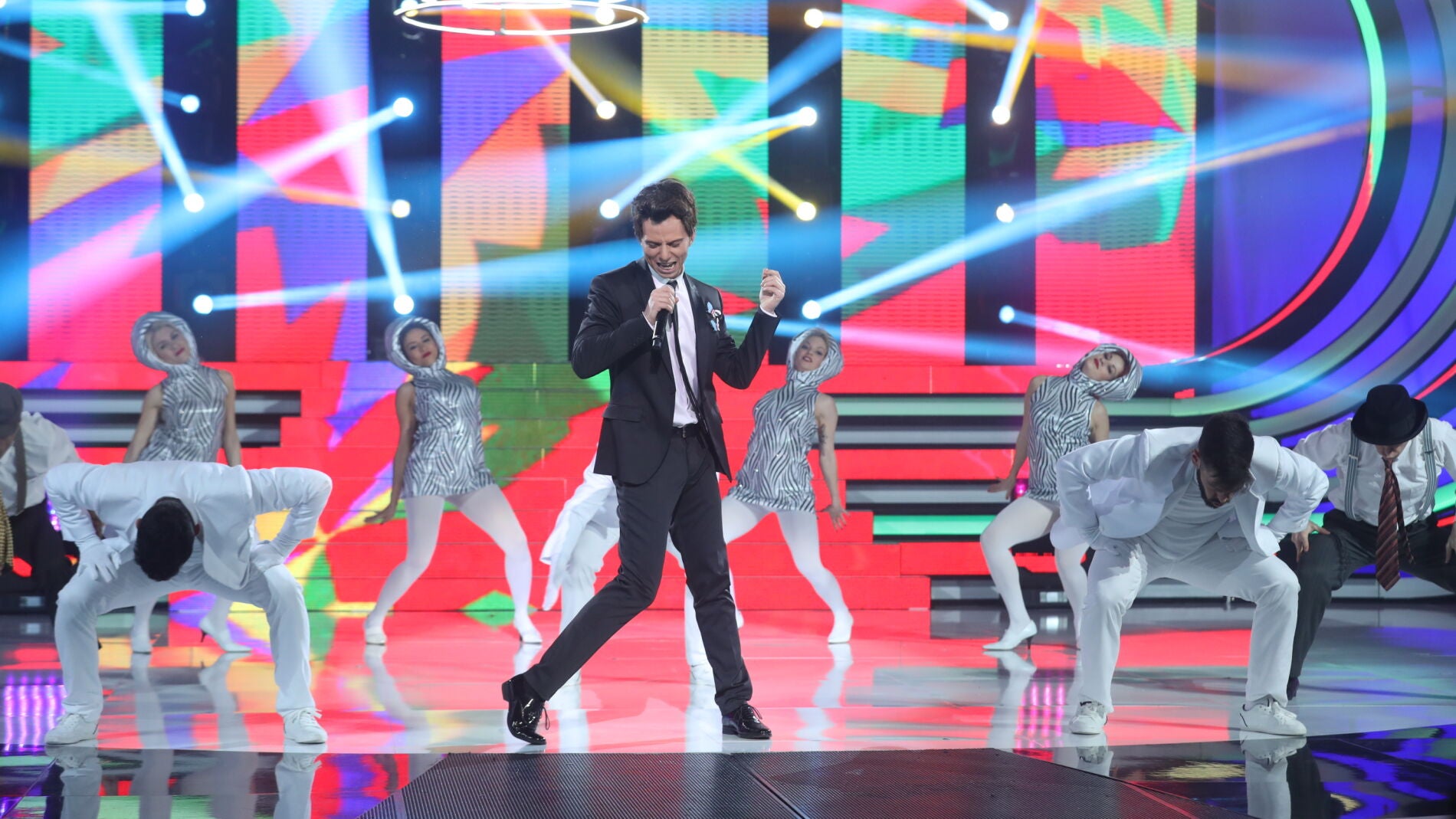 Ricky Mata canta a &lsquo;Grace Kelly&rsquo; en la piel de un estramb&oacute;lico Mika