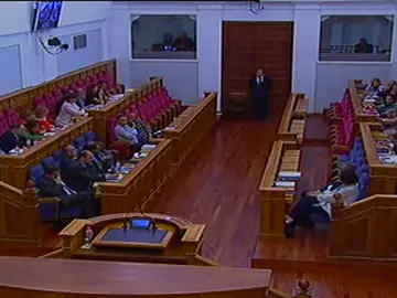 Frame 2.895405 de: Podemos tumba los presupuestos del gobierno de Castilla-La Mancha Frame 2.895405 de: Podemos tumba los presupuestos del gobierno de Castilla-La Mancha