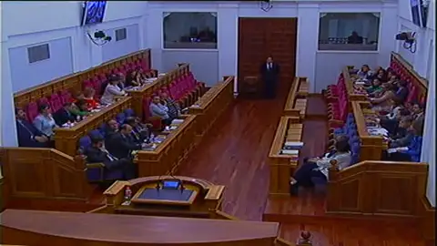 Frame 2.895405 de: Podemos tumba los presupuestos del gobierno de Castilla-La Mancha Frame 2.895405 de: Podemos tumba los presupuestos del gobierno de Castilla-La Mancha