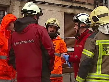 Frame 33.2945 de: Abren un expediente a un bombero por negarse a participar en el embarque de armas con destino a Arabia Saudí Frame 33.2945 de: Abren un expediente a un bombero por negarse a participar en el embarque de armas con destino a Arabia Saudí