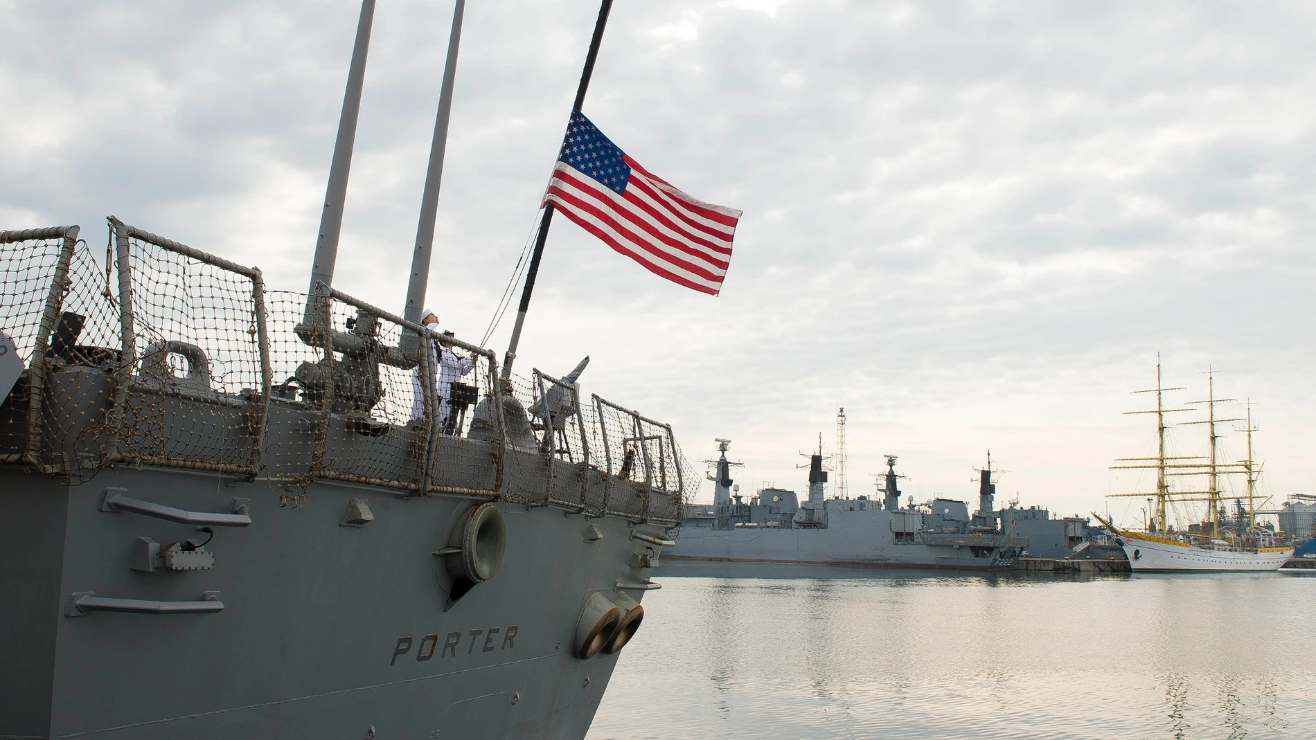 Imagen de archivo del buque USS Porter Imagen de archivo del buque USS Porter