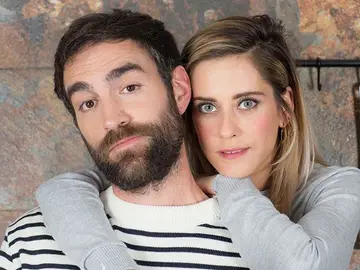 El emotivo mensaje de Jon Plazaola a María León en el último día de rodaje de 'Allí Abajo' El emotivo mensaje de Jon Plazaola a María León en el último día de rodaje de 'Allí Abajo'