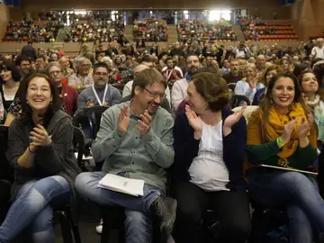 La alcaldesa de Barcelona, Ada Colau y el portavoz de "En Comú Podem", Xavier Doménech La alcaldesa de Barcelona, Ada Colau y el portavoz de "En Comú Podem", Xavier Doménech