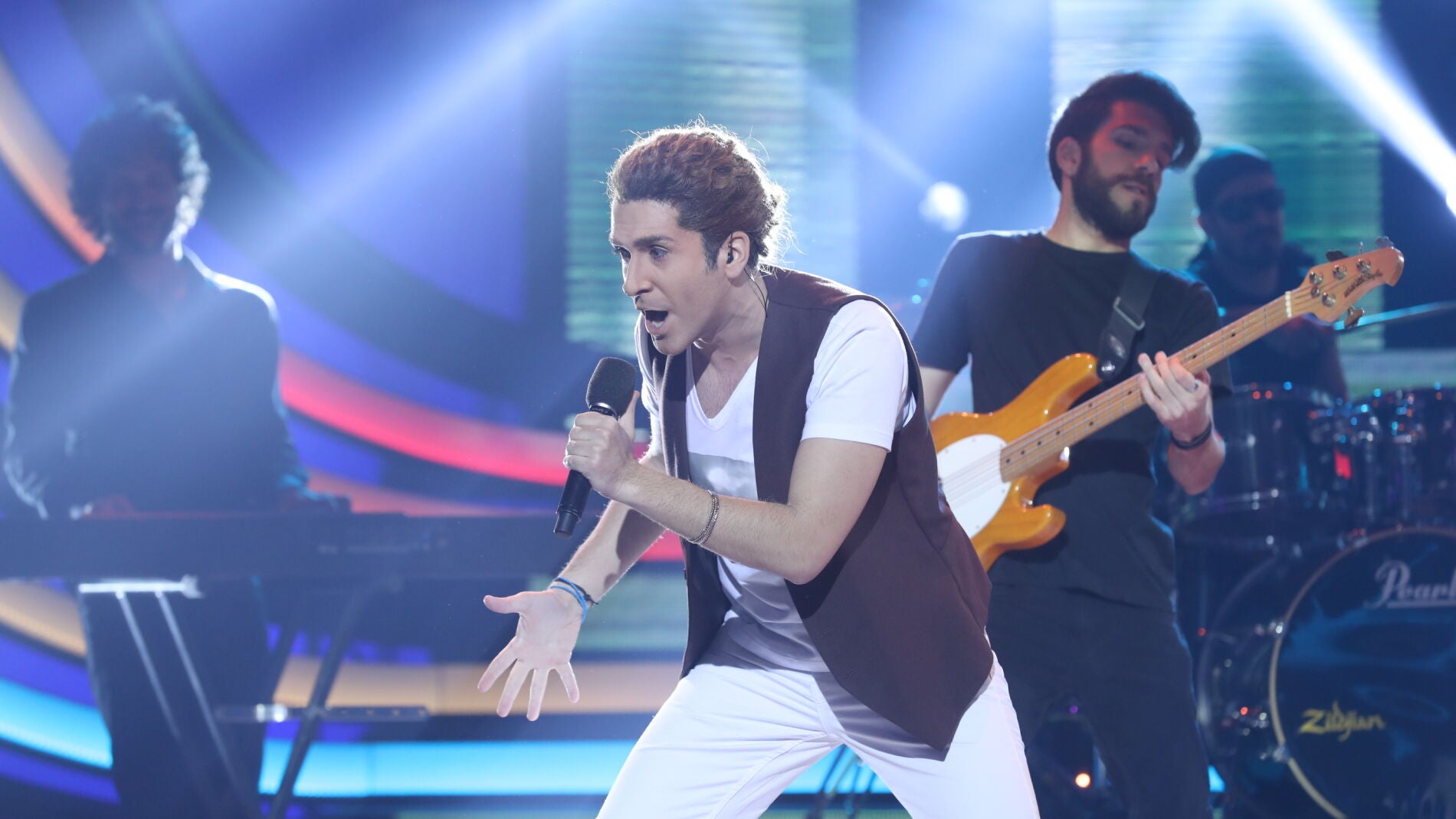 Keunam rompe el &lsquo;Silencio&rsquo; en el plat&oacute; dentro de un inigualable David Bisbal