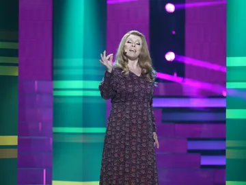 Mari Nieves advierte “Yo no soy esa” transformada en una auténtica Mari Trini Mari Nieves advierte “Yo no soy esa” transformada en una auténtica Mari Trini