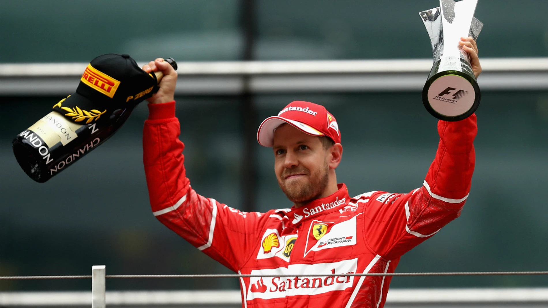 Vettel, en el podio de China