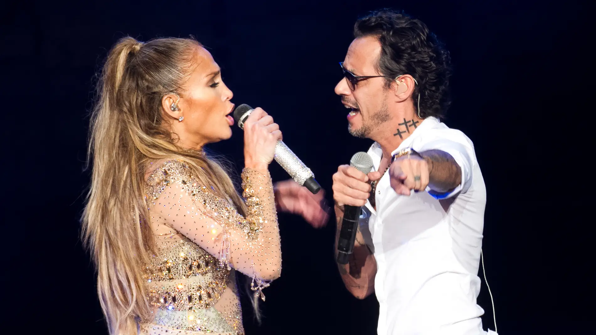 Jennifer Lopez y Marc Anthony, junto sobre el escenario