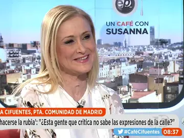 Frame 349.844353 de: Cifuentes, sobre el 'tramabús' de Podemos: "Es ridículo e infantil que a todos los extremistas les haya dado por sacar autobuses" Frame 349.844353 de: Cifuentes, sobre el 'tramabús' de Podemos: "Es ridículo e infantil que a todos los extremistas les haya dado por sacar autobuses"