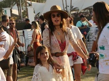 Alessandra Ambrosio con su hija Anja Louis Alessandra Ambrosio con su hija Anja Louis
