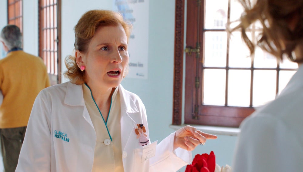 Dolores tiene celos de ver a Celia con Íngrid