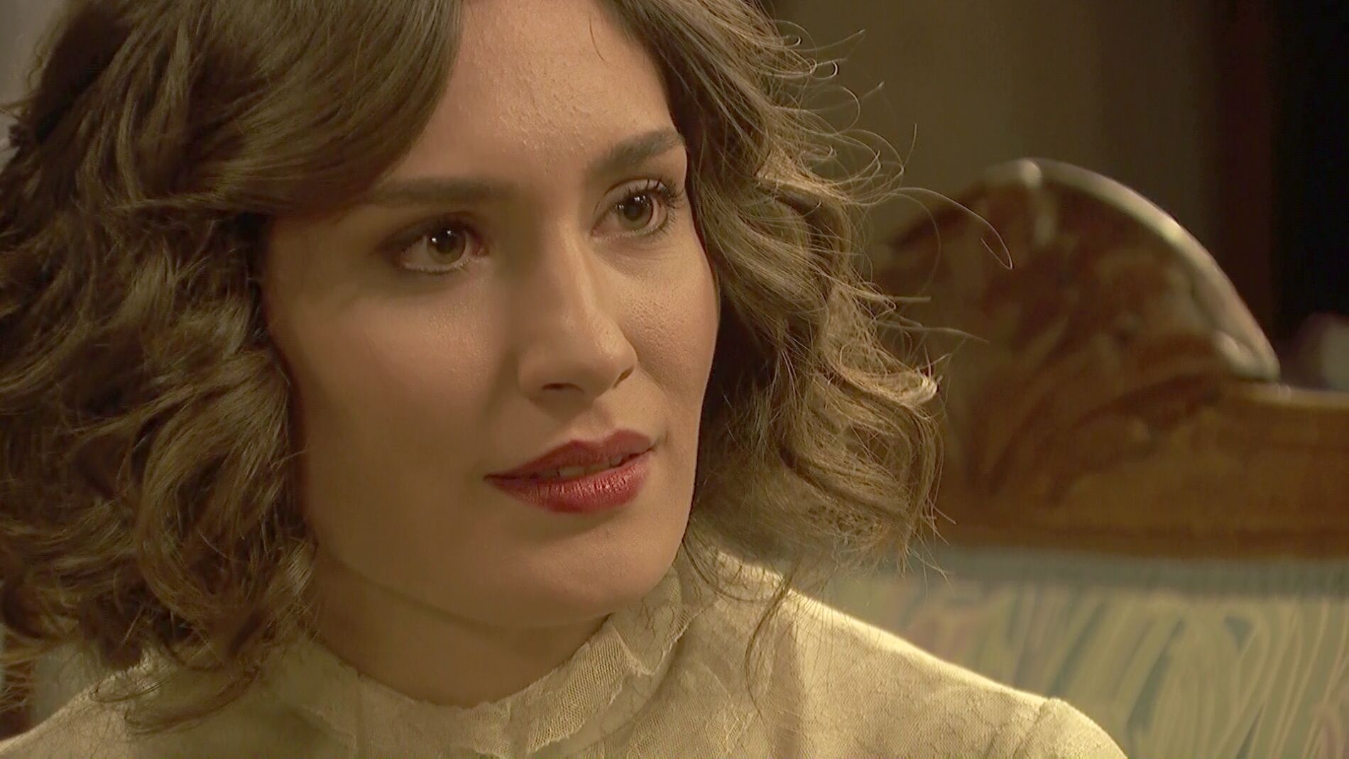 Camila a Luc&iacute;a: "Mi esposo ha cambiado y bien s&eacute; que es por ti"