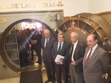 Eduardo Mendoza en la Caja de las Letras Eduardo Mendoza en la Caja de las Letras