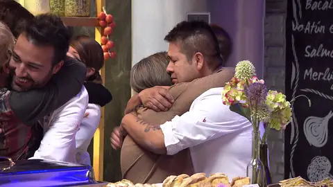 Emoción, lágrimas y alegría cocinando junto a las madres en 'Top Chef' Emoción, lágrimas y alegría cocinando junto a las madres en 'Top Chef'