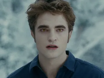 Robert Pattinson como Edward Cullen Robert Pattinson como Edward Cullen