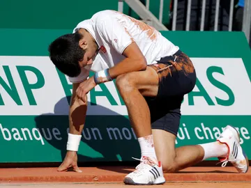 Novak Djokovic claudica ante Goffin Novak Djokovic claudica ante Goffin
