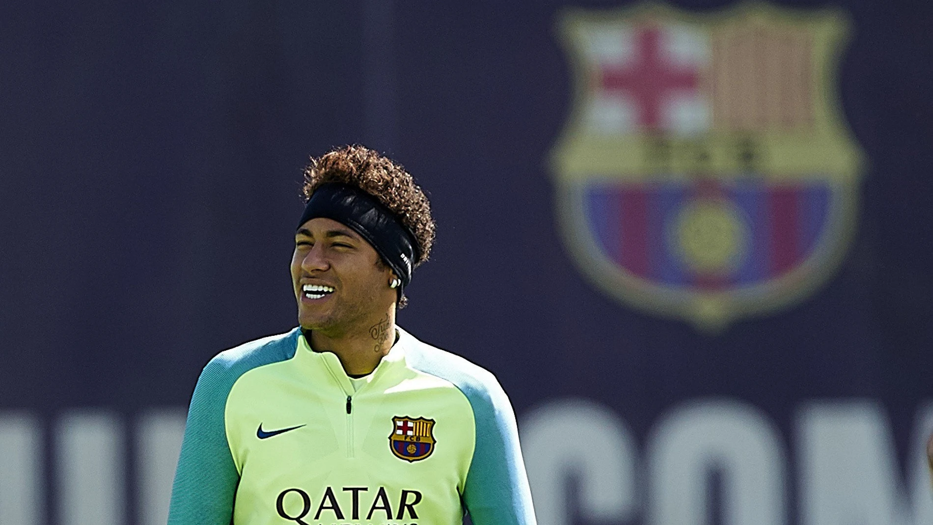 Neymar durante un entrenamiento con el Barcelona Neymar durante un entrenamiento con el Barcelona