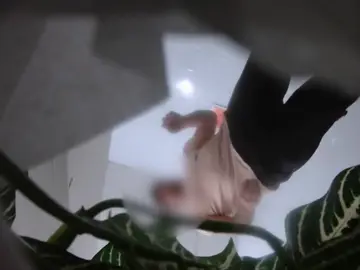 Frame 20.64892 de: Detenido empleado de una gasolinera por poner una cámara en lavabo de mujeres Frame 20.64892 de: Detenido empleado de una gasolinera por poner una cámara en lavabo de mujeres