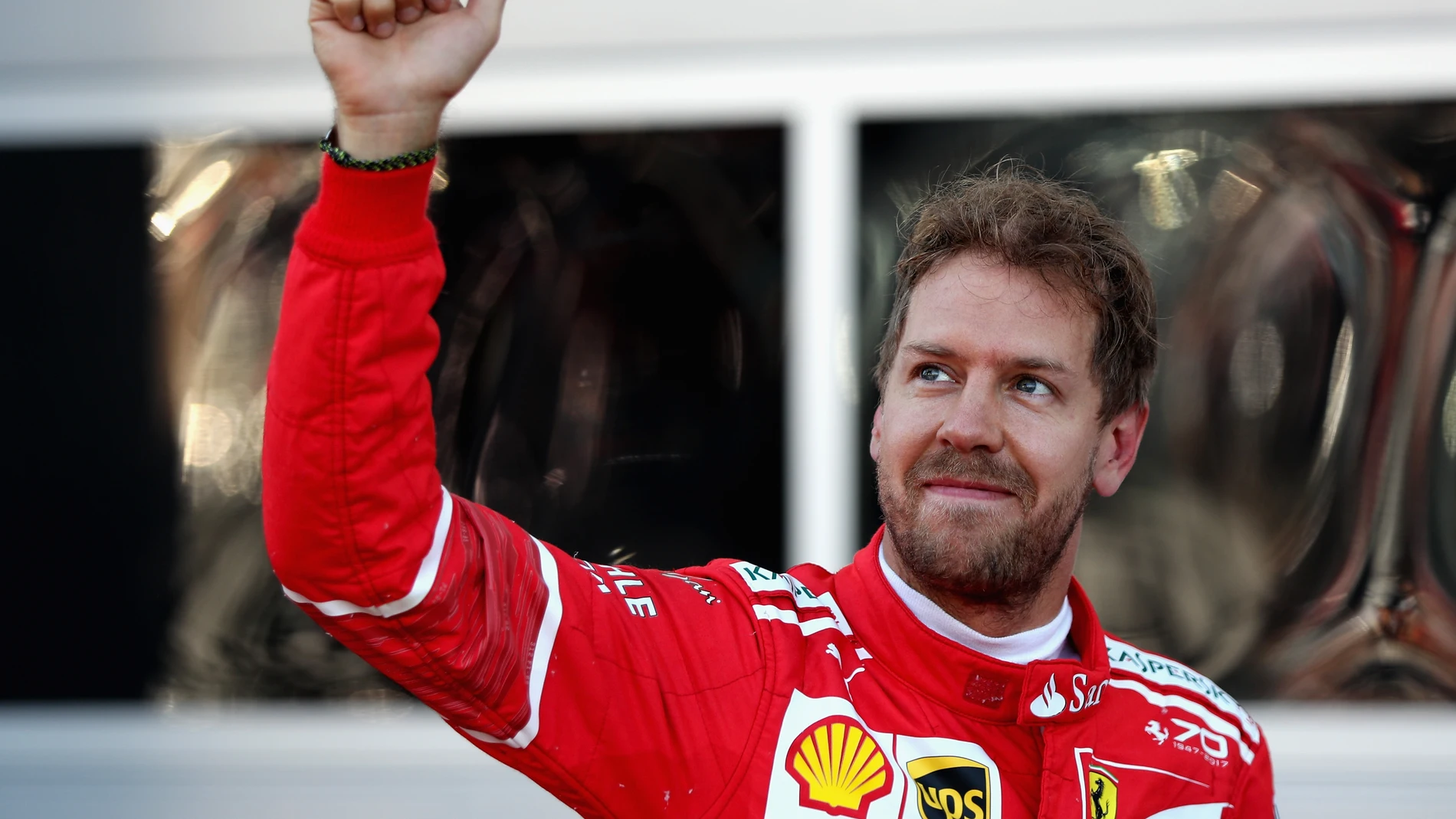 Sebastian Vettel celebrando la 'pole' de GP de Rusia