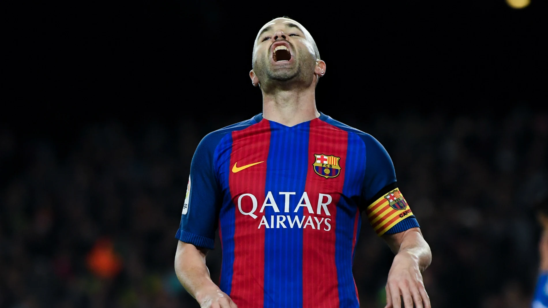 Iniesta se lamenta Iniesta se lamenta