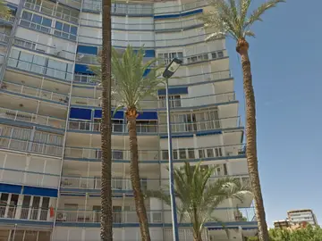 Un bloque de apartamentos de Benidorm Un bloque de apartamentos de Benidorm