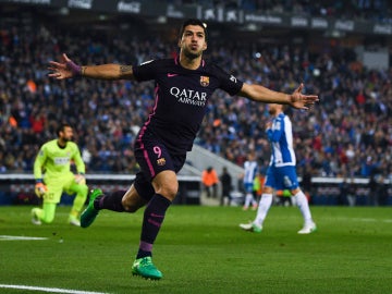 Suárez celebra un gol contra el Espanyol