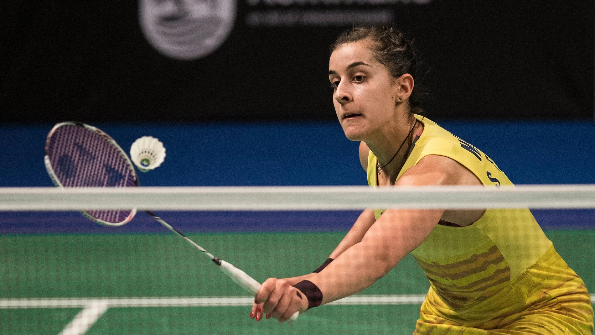 Carolina Marín devuelve una bola a su rival durante un partido Carolina Marín devuelve una bola a su rival durante un partido