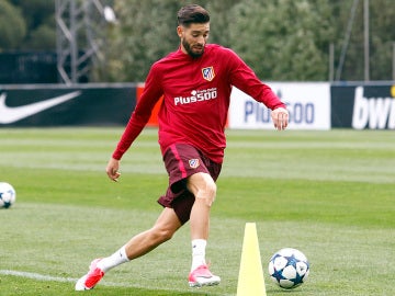Carrasco se entrena con el Atlético de Madrid