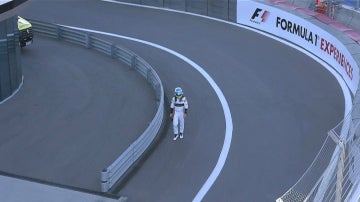 Fernando Alonso deja el trazado de Sochi por una avería en su coche
